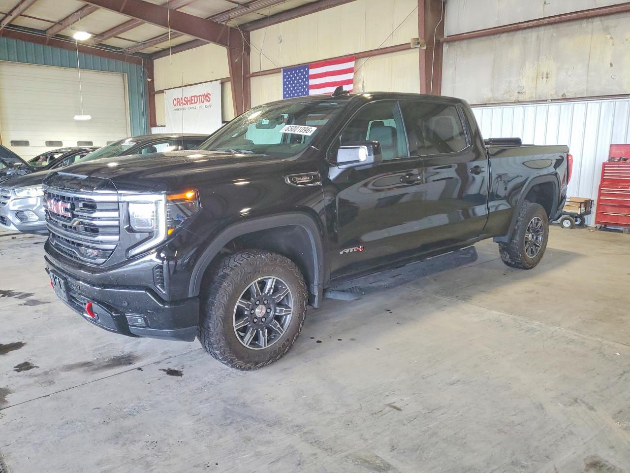 2025 GMC 5000 W5R042