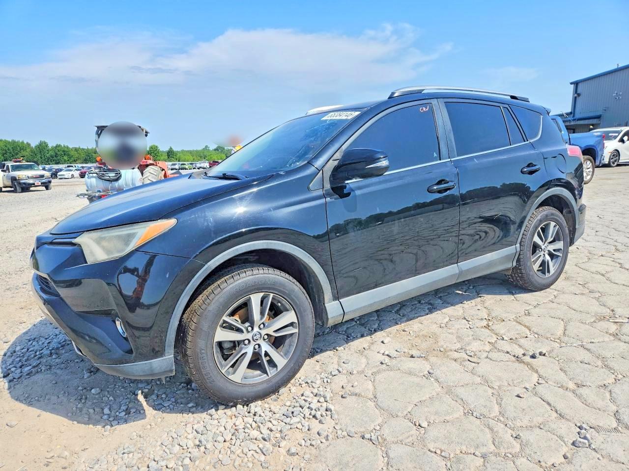 2017 TOYOTA RAV4 XLE