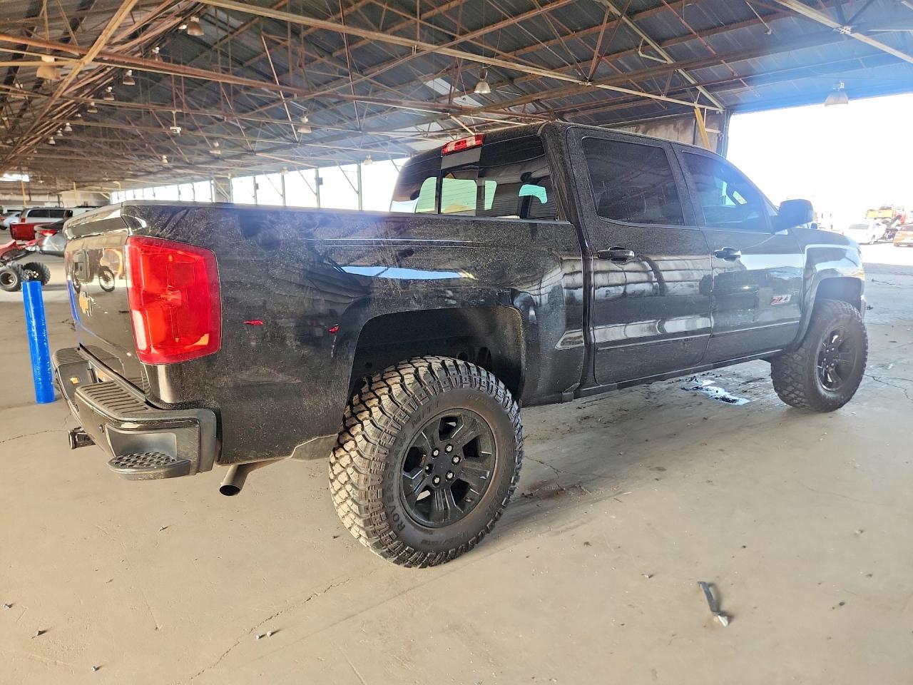2017 CHEVROLET SILVERADO K1500 LTZ — снимка 3