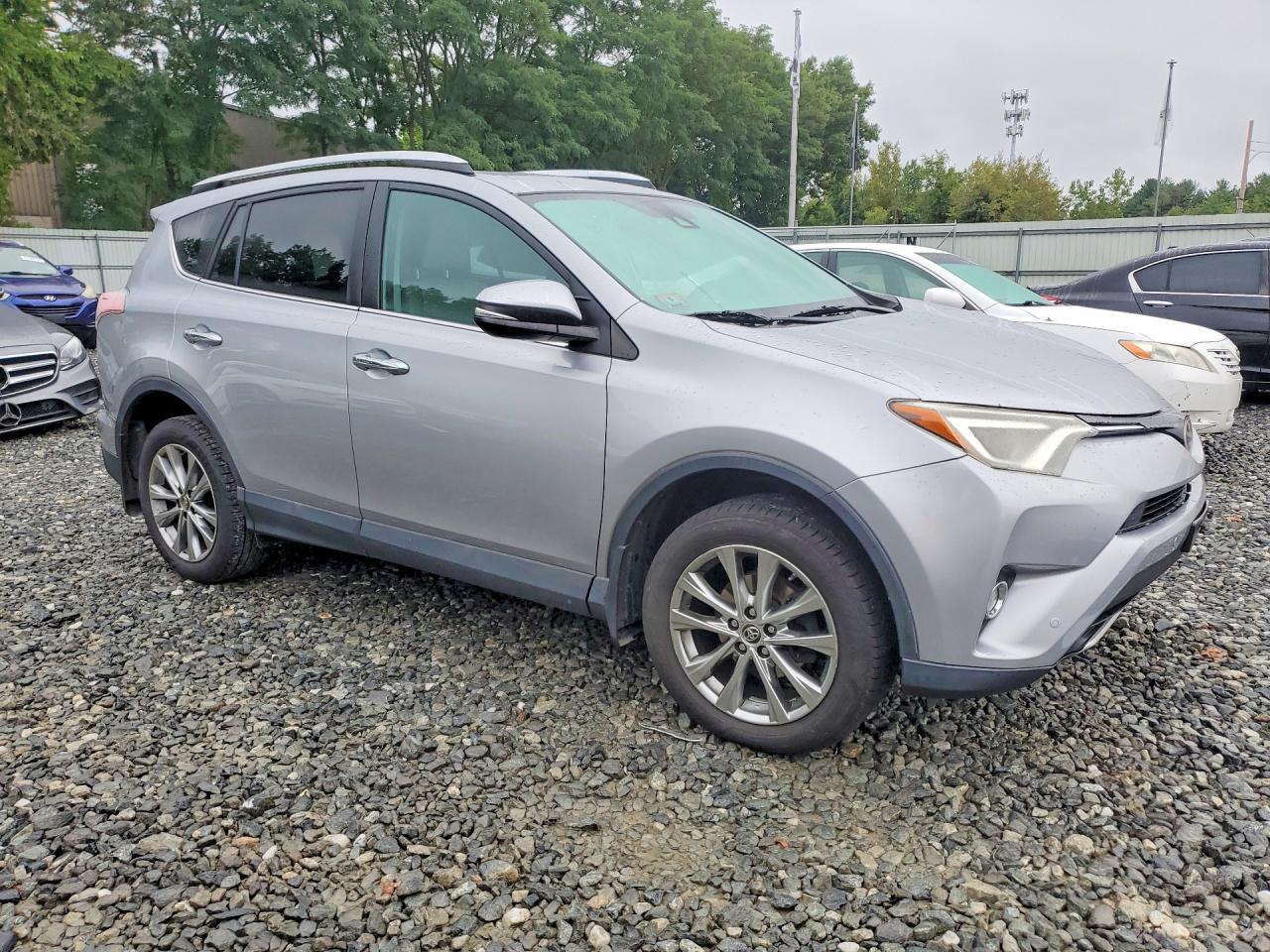 2016 TOYOTA RAV4 LIMITED — снимка 4