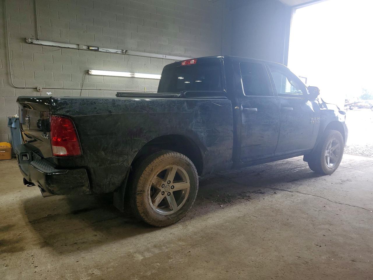 2015 RAM 1500 ST — снимка 3