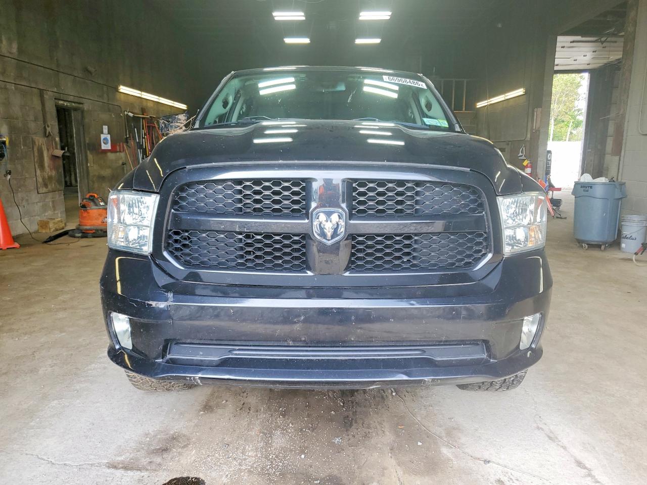 2015 RAM 1500 ST — снимка 5