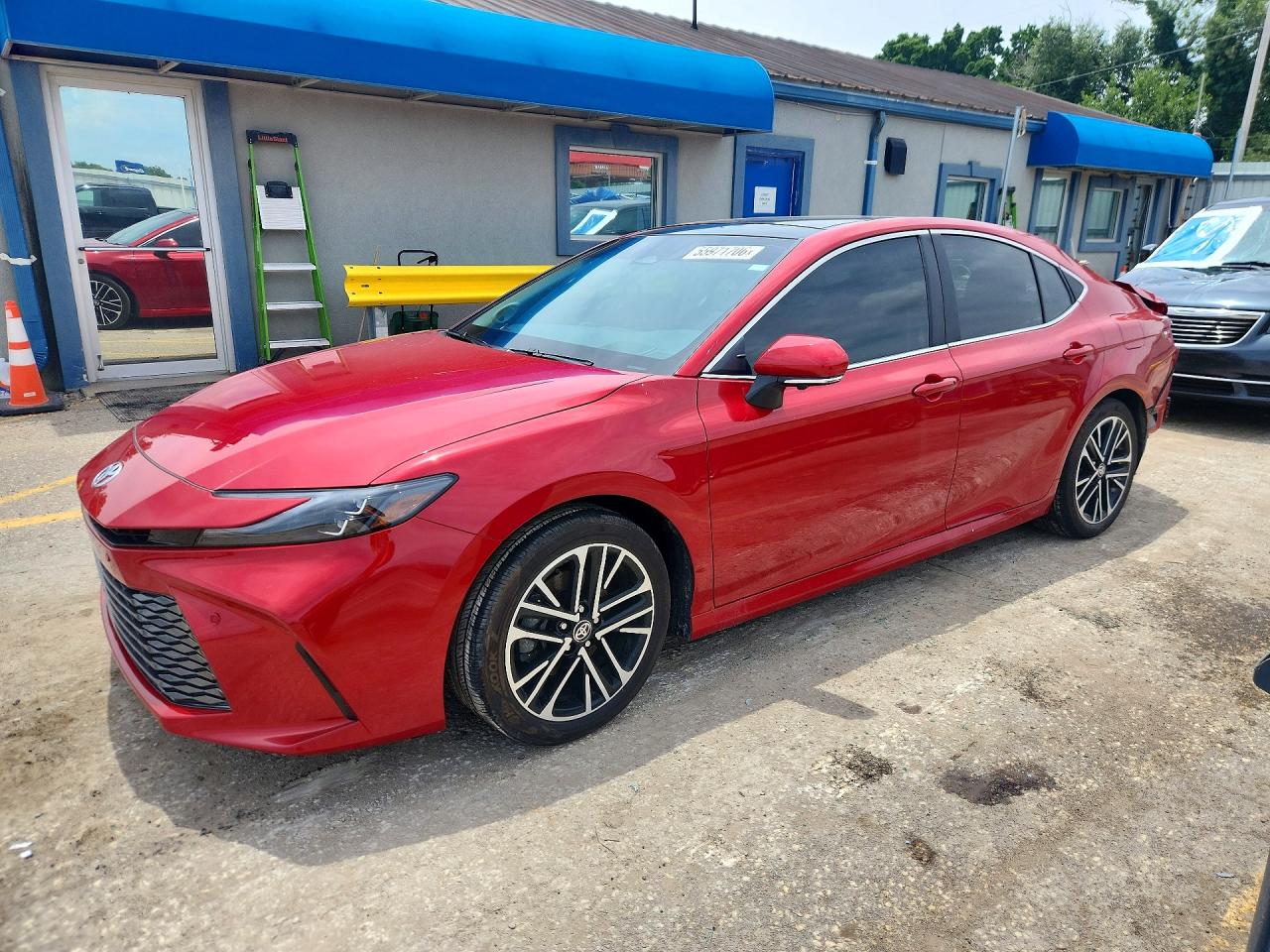 2025 TOYOTA CAMRY XLE