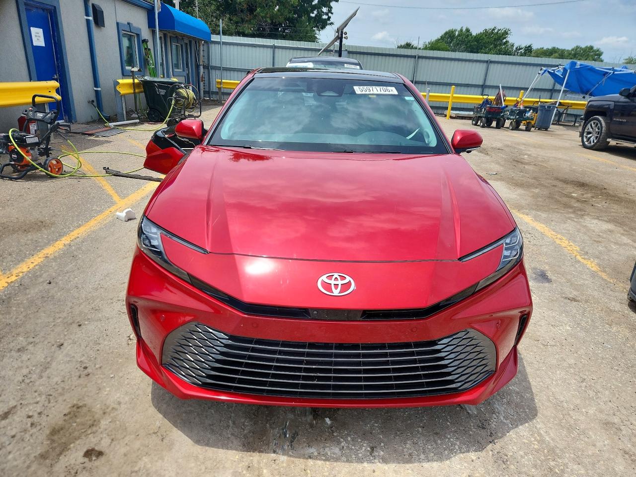 2025 TOYOTA CAMRY XLE — снимка 5
