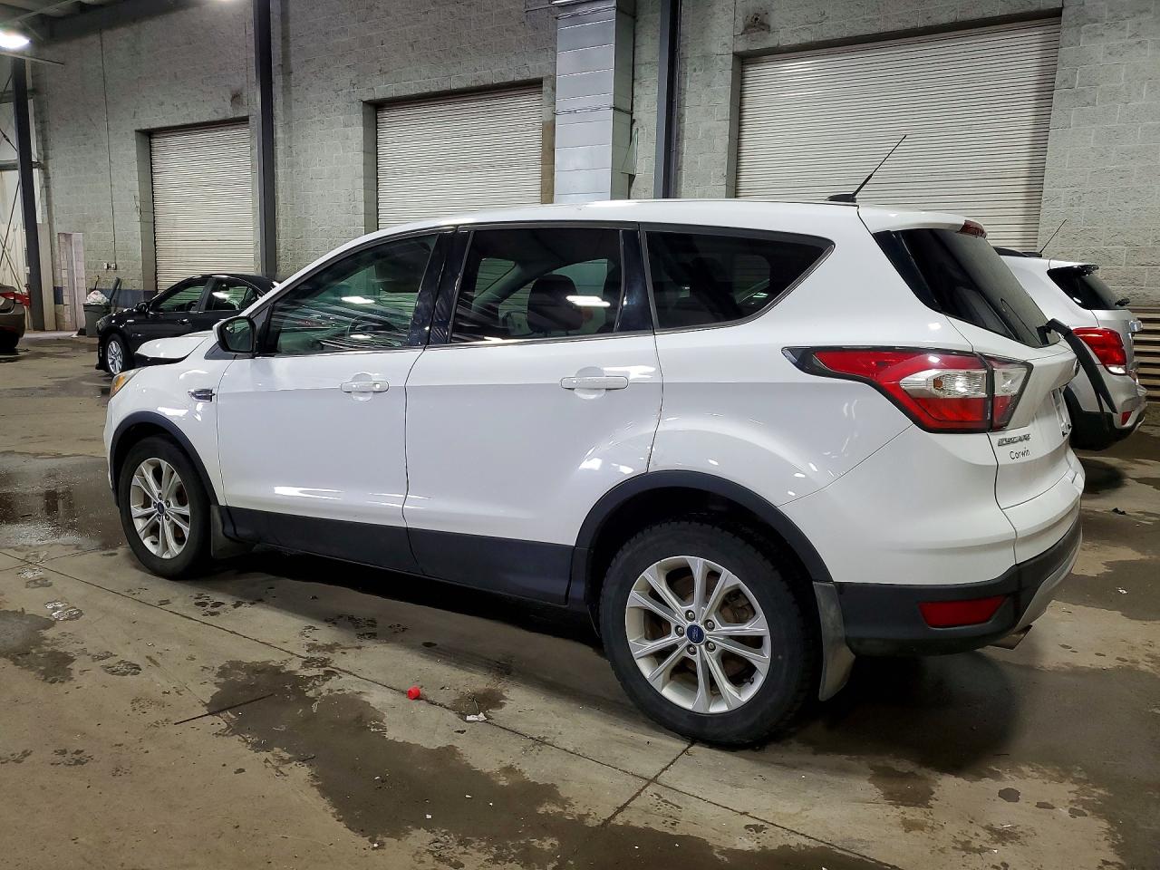 2017 FORD ESCAPE SE — снимка 2