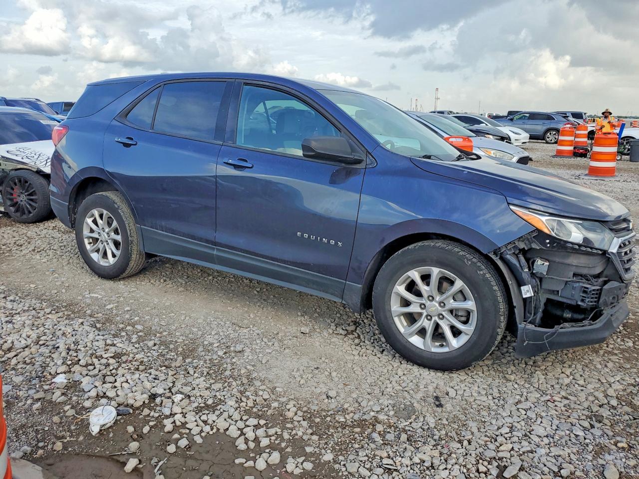 2019 CHEVROLET EQUINOX LS — снимка 4