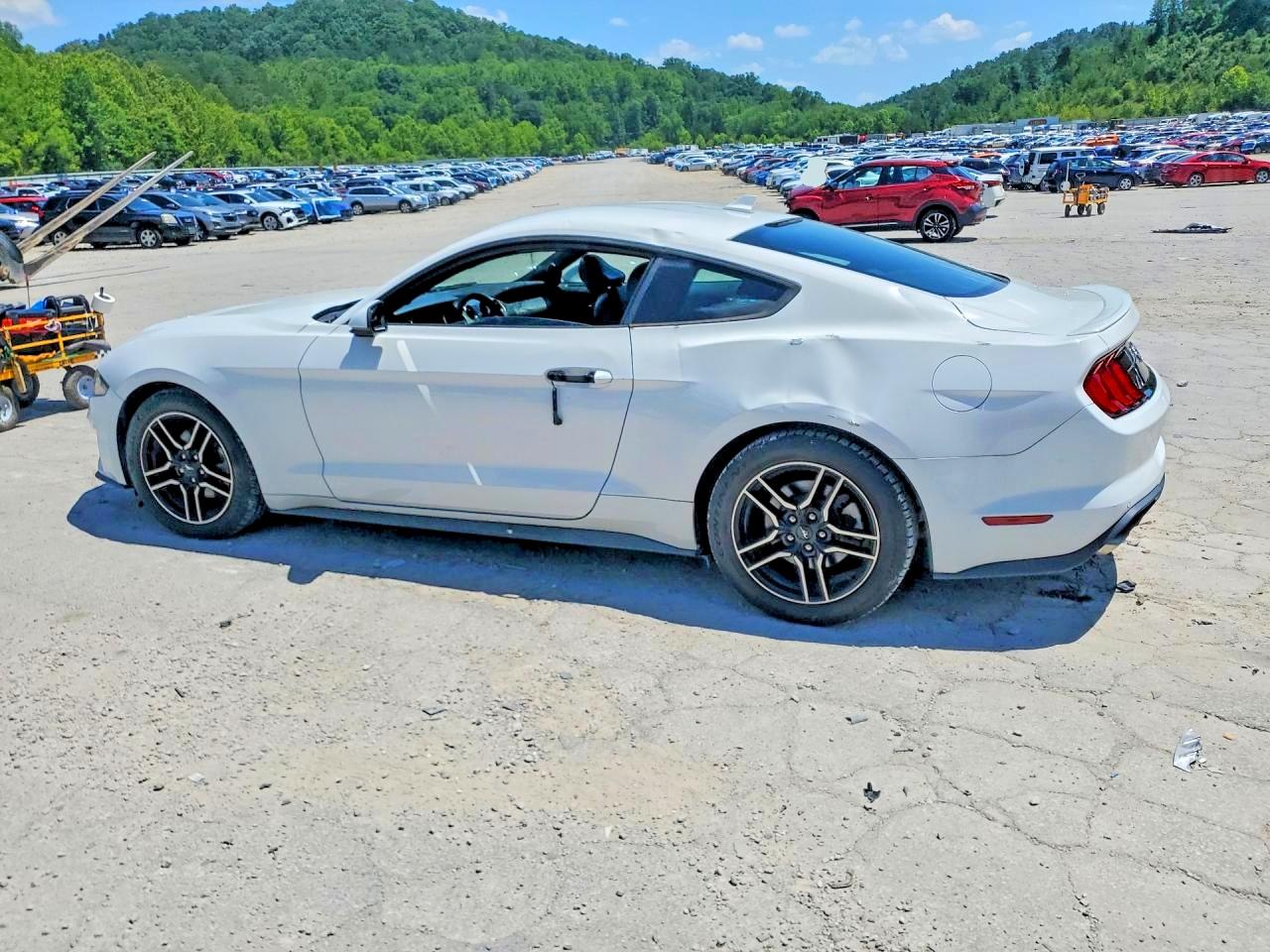 2020 FORD MUSTANG — снимка 2