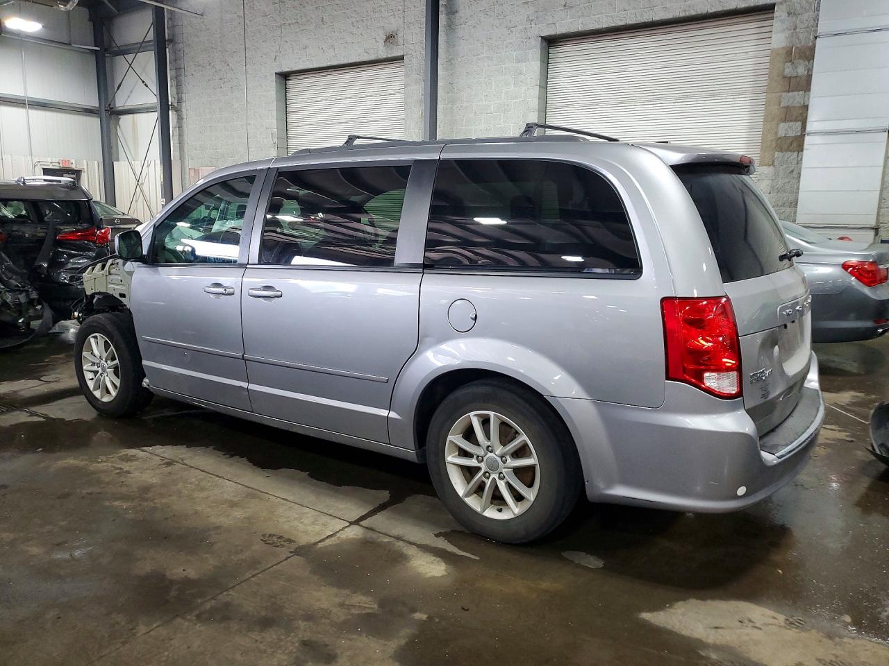 2016 DODGE GRAND CARAVAN SXT — снимка 2
