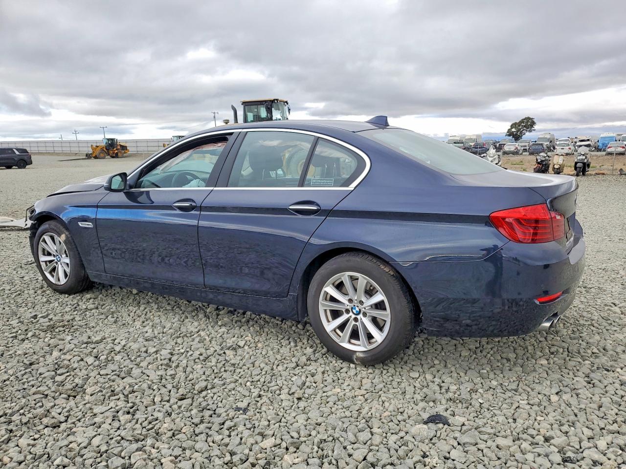 2015 BMW 528 I — снимка 2