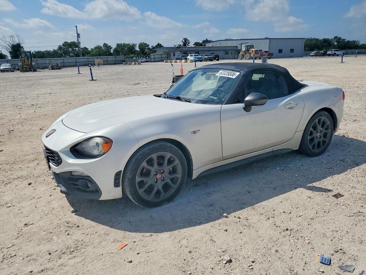 2017 FIAT 124 SPIDER CLASSICA