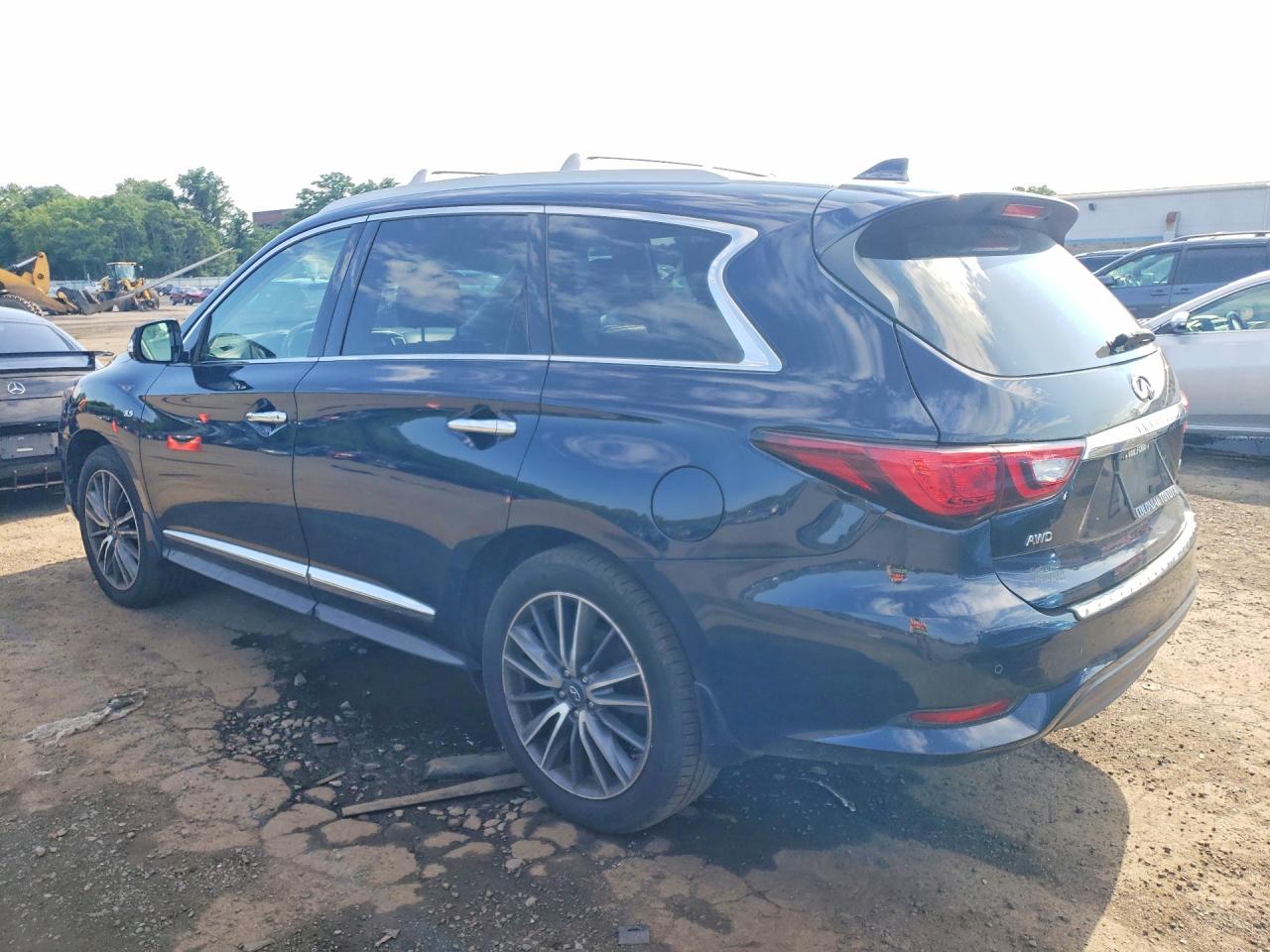 2019 INFINITI QX60 LUXE — снимка 2