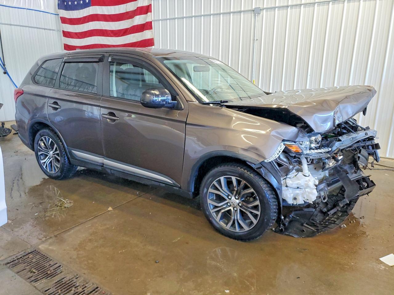 2017 MITSUBISHI OUTLANDER ES — снимка 4