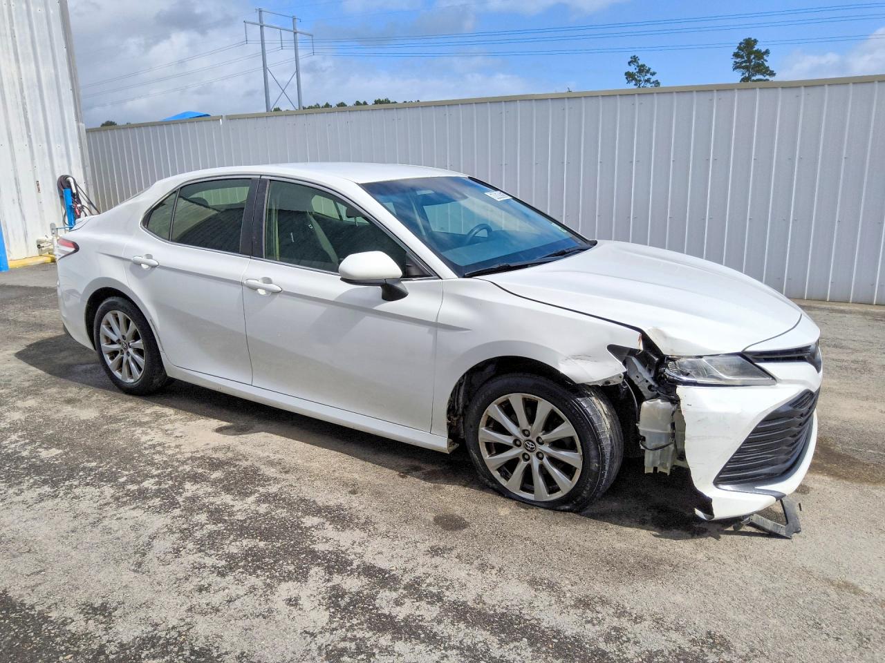 2018 TOYOTA CAMRY LE — снимка 4