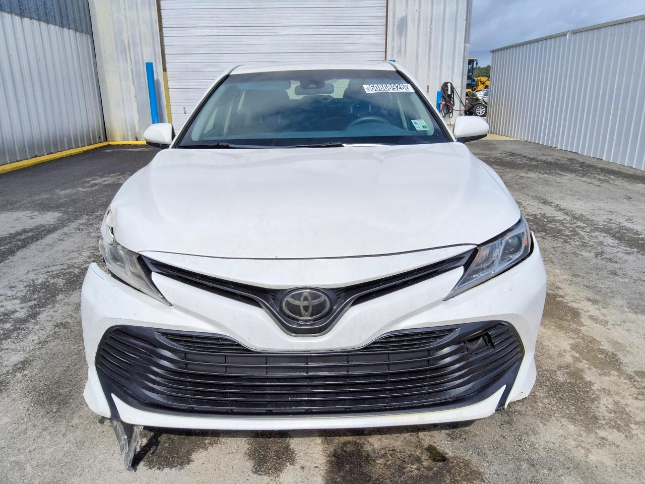 2018 TOYOTA CAMRY LE — снимка 5