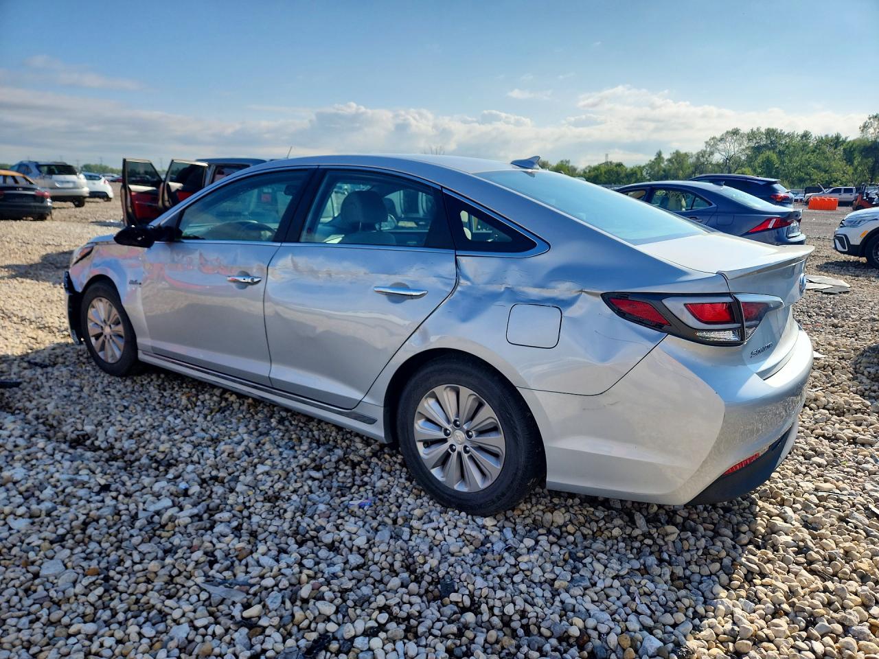 2017 HYUNDAI SONATA HYBRID SE — снимка 2