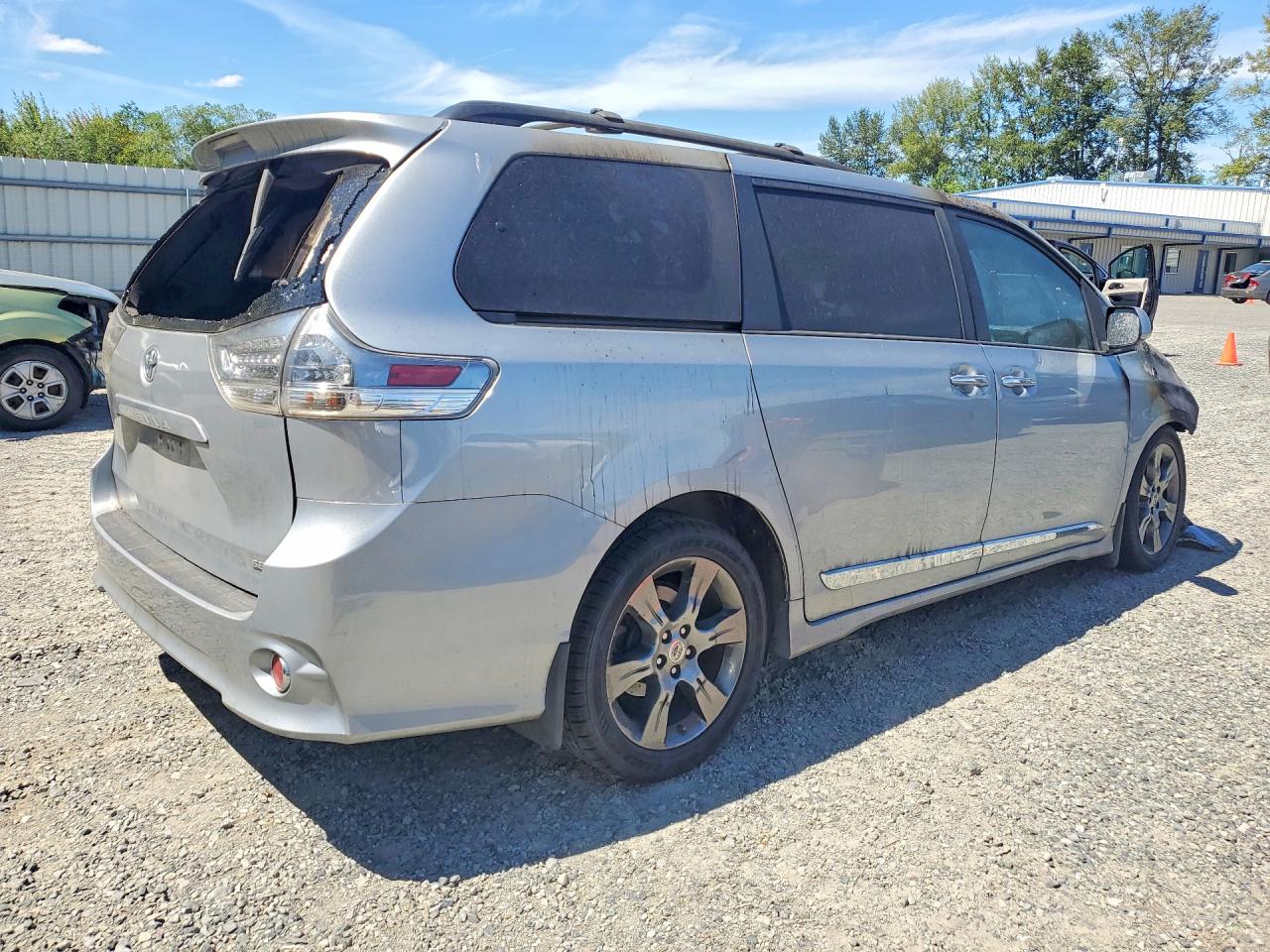 2015 TOYOTA SIENNA SPORT — снимка 3