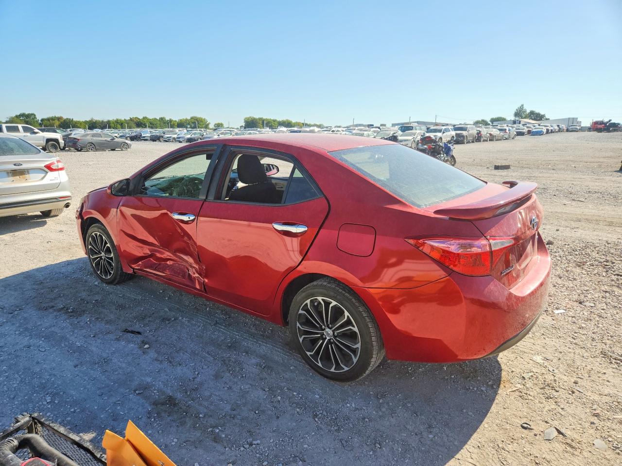 2015 TOYOTA COROLLA LE — снимка 2