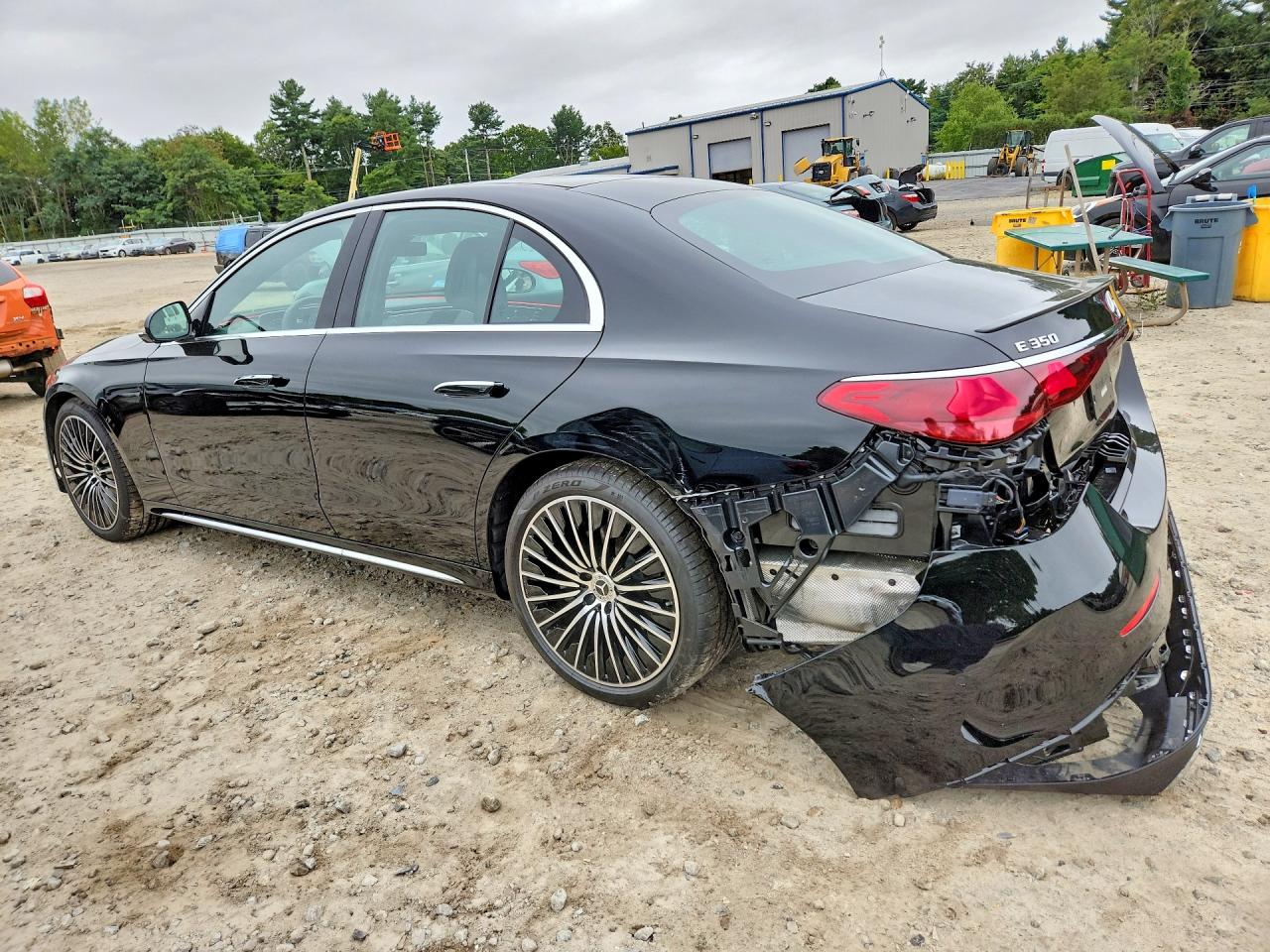 2026 MERCEDES-BENZ E 350 4MATIC — снимка 2