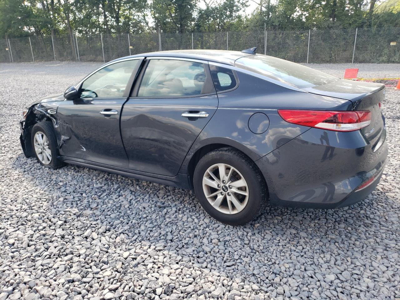 2017 KIA OPTIMA LX — снимка 2
