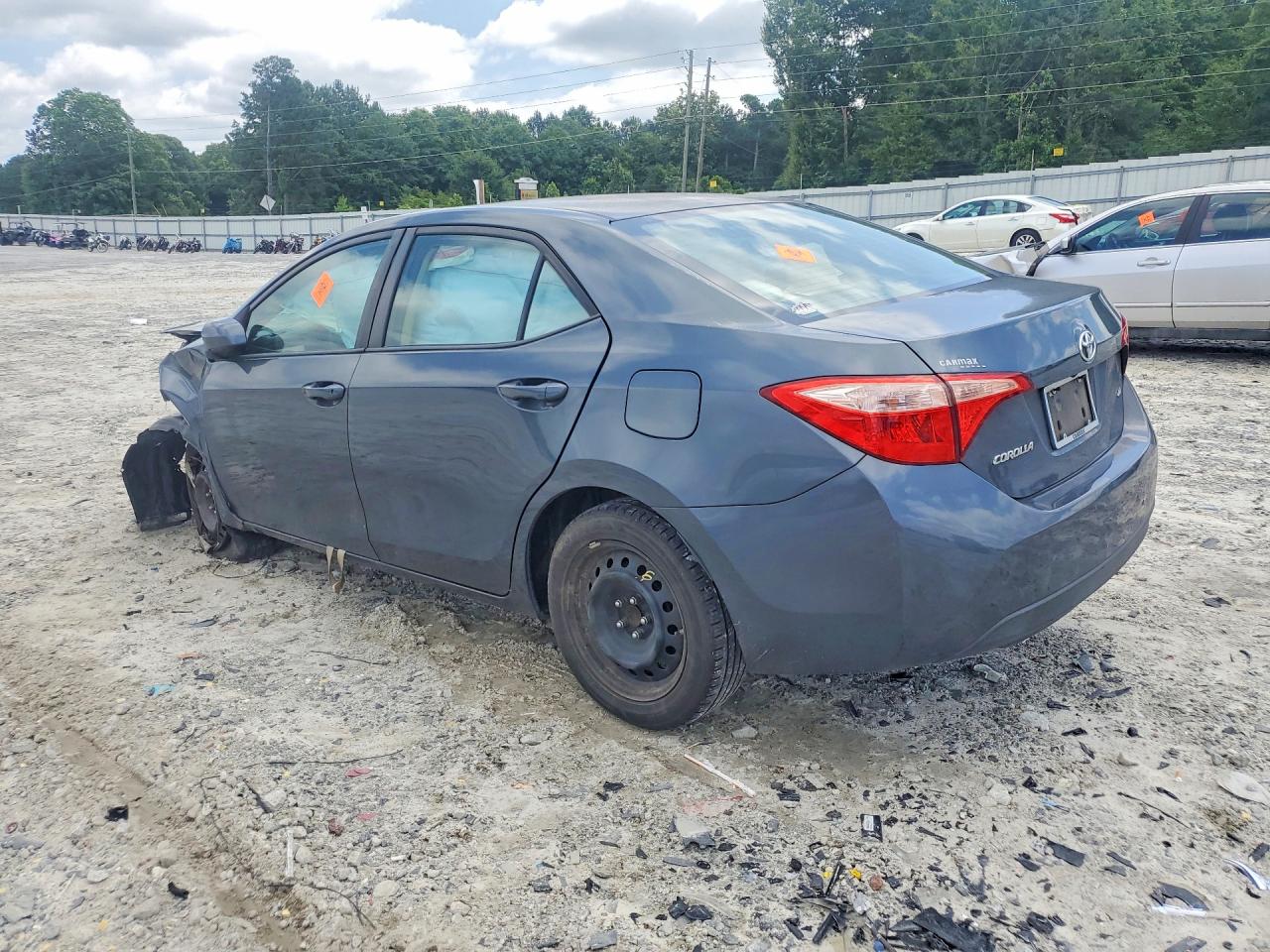 2017 TOYOTA COROLLA LE — снимка 2