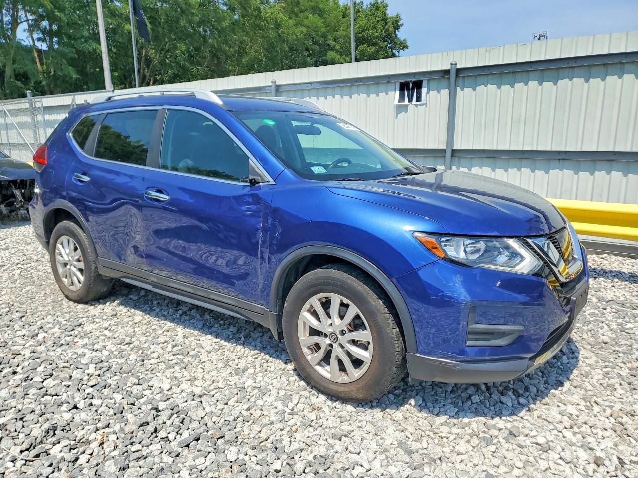 2017 NISSAN ROGUE SV — снимка 4