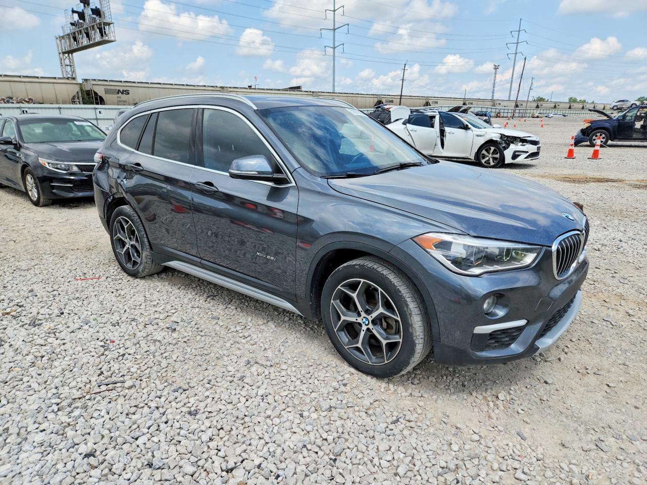 2018 BMW X1 XDRIVE28I — снимка 4