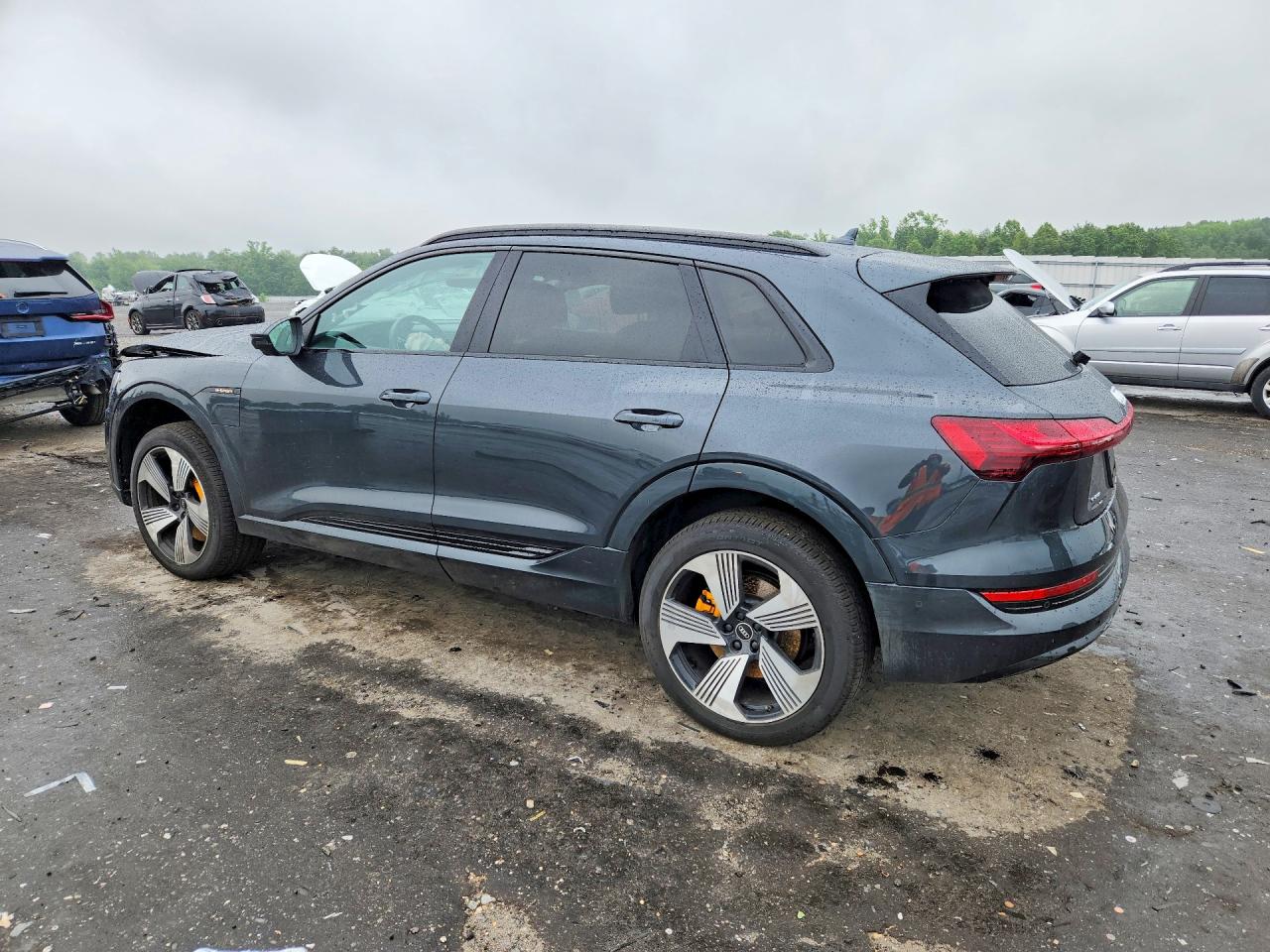 2022 AUDI E-TRON PREMIUM PLUS — снимка 2