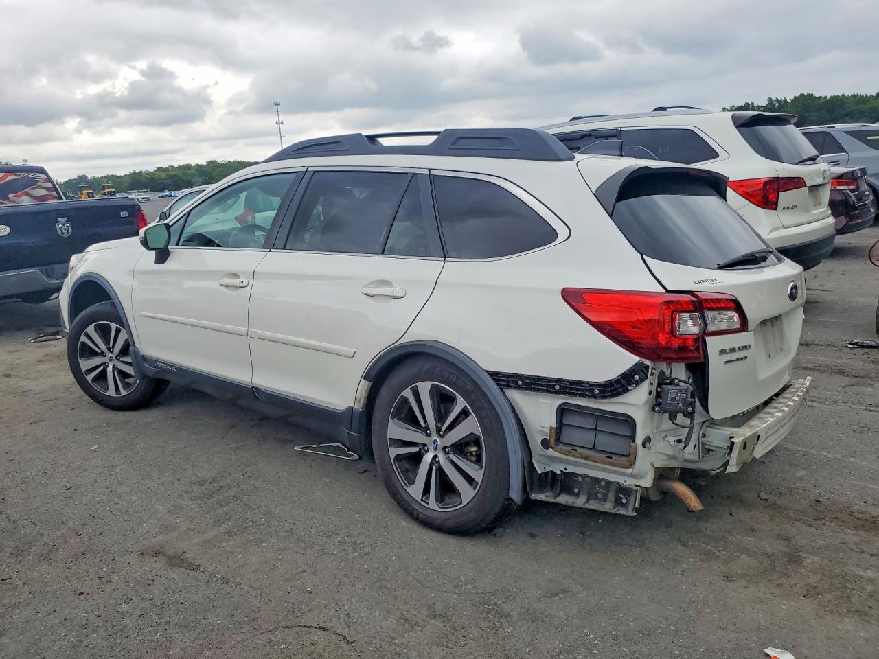 2019 SUBARU OUTBACK 2.5I LIMITED — снимка 2