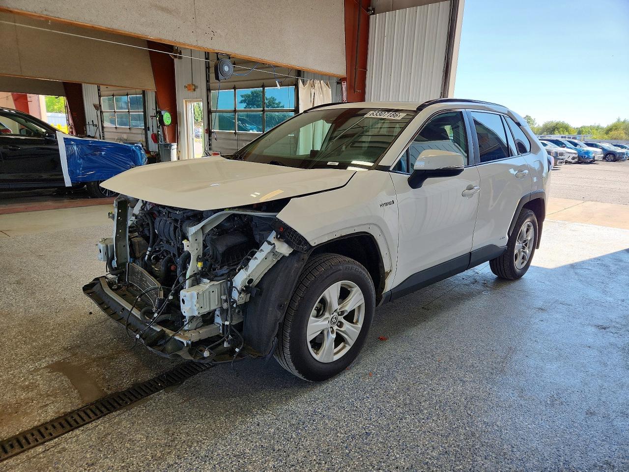 2021 TOYOTA RAV4 XLE