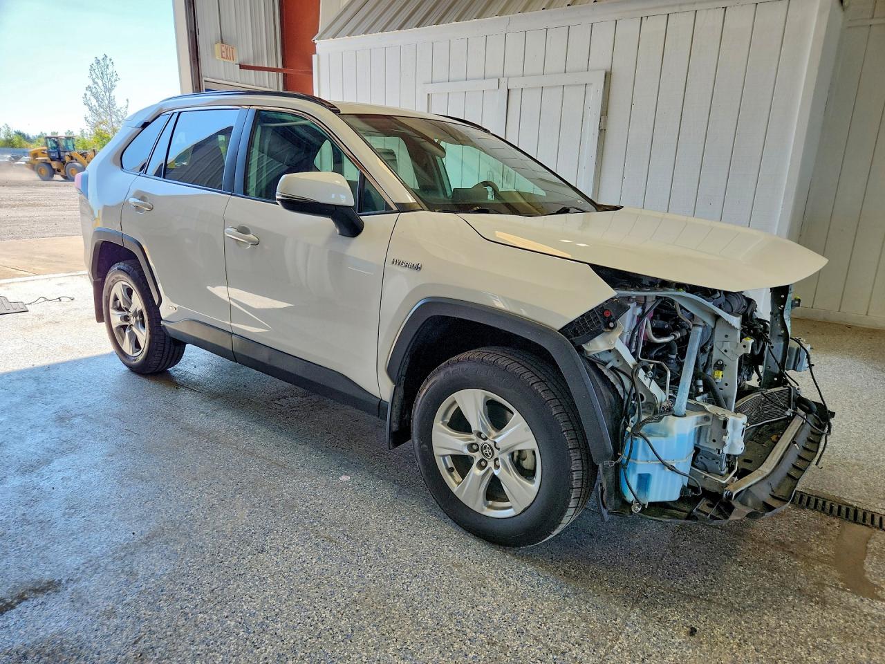 2021 TOYOTA RAV4 XLE — снимка 4
