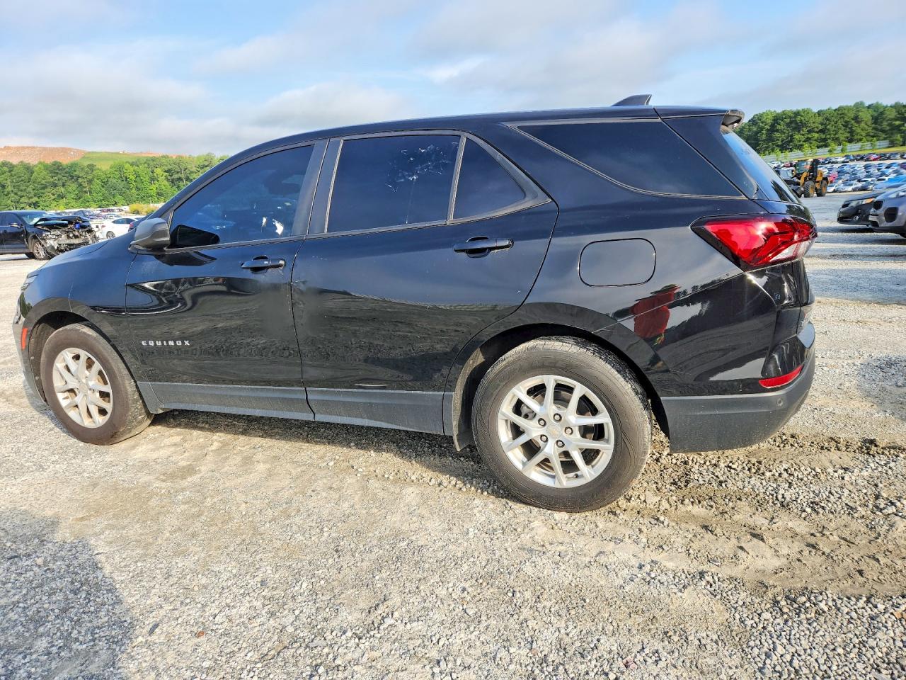 2023 CHEVROLET EQUINOX LS — снимка 2