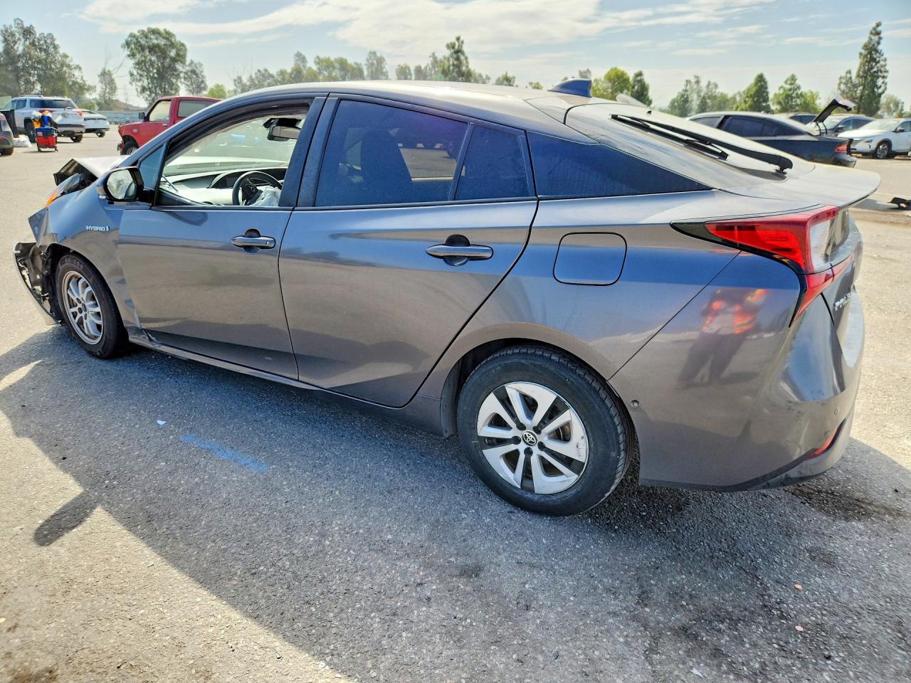 2020 TOYOTA PRIUS LE — снимка 2