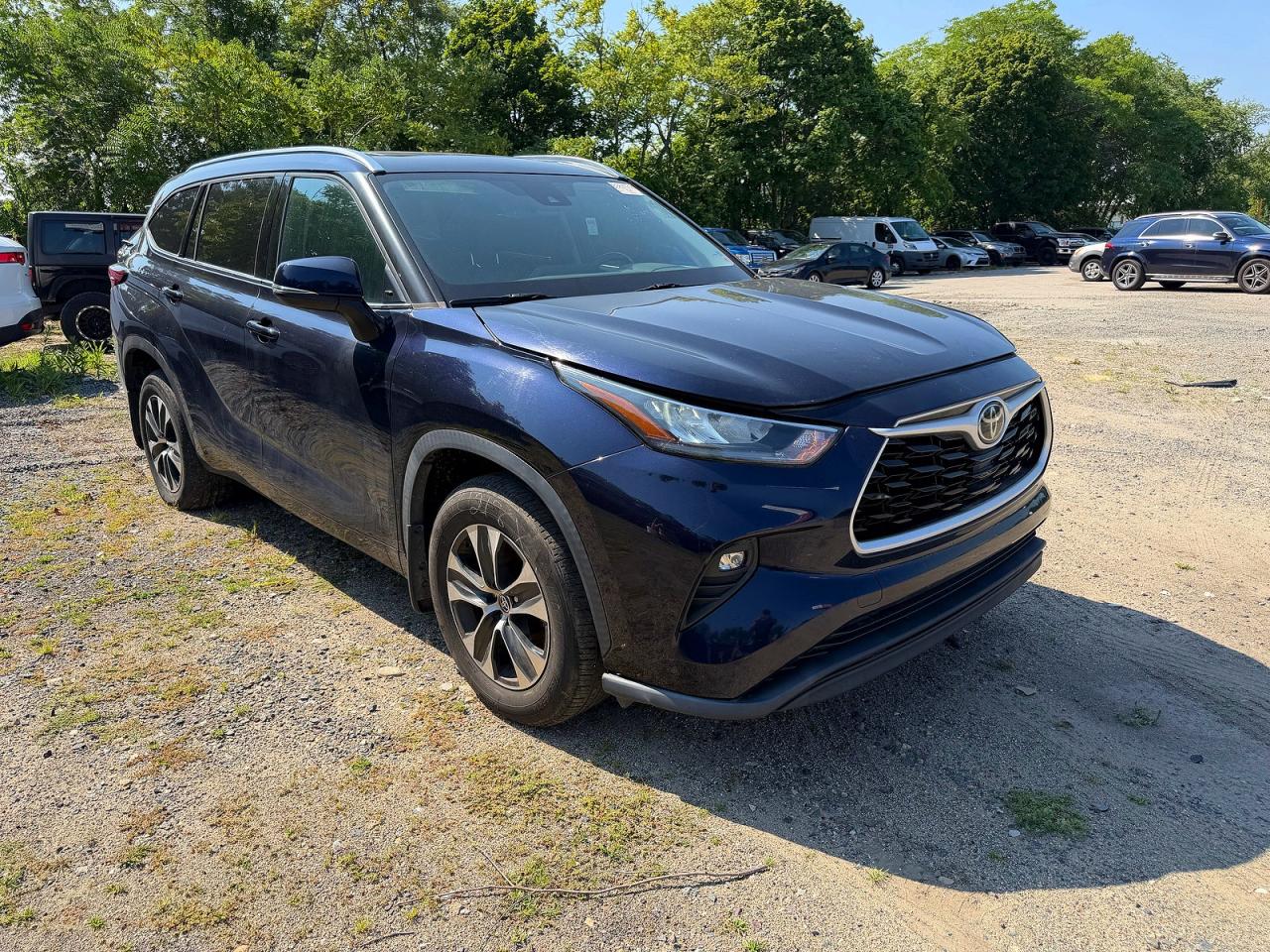 2020 TOYOTA HIGHLANDER XLE