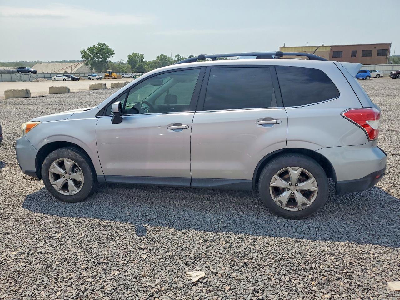 2015 SUBARU FORESTER 2.5I LIMITED — снимка 2