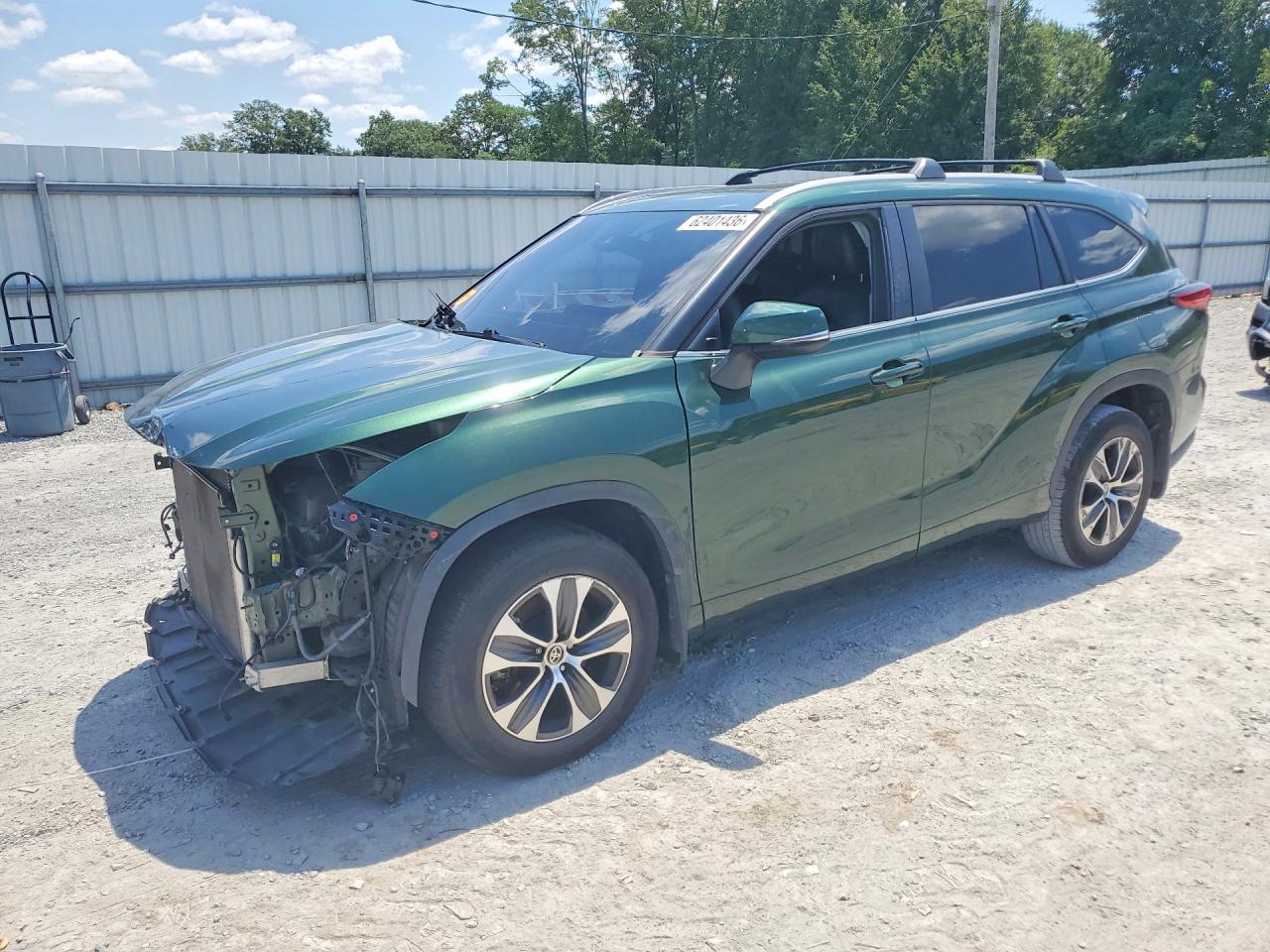 2023 TOYOTA HIGHLANDER XLE