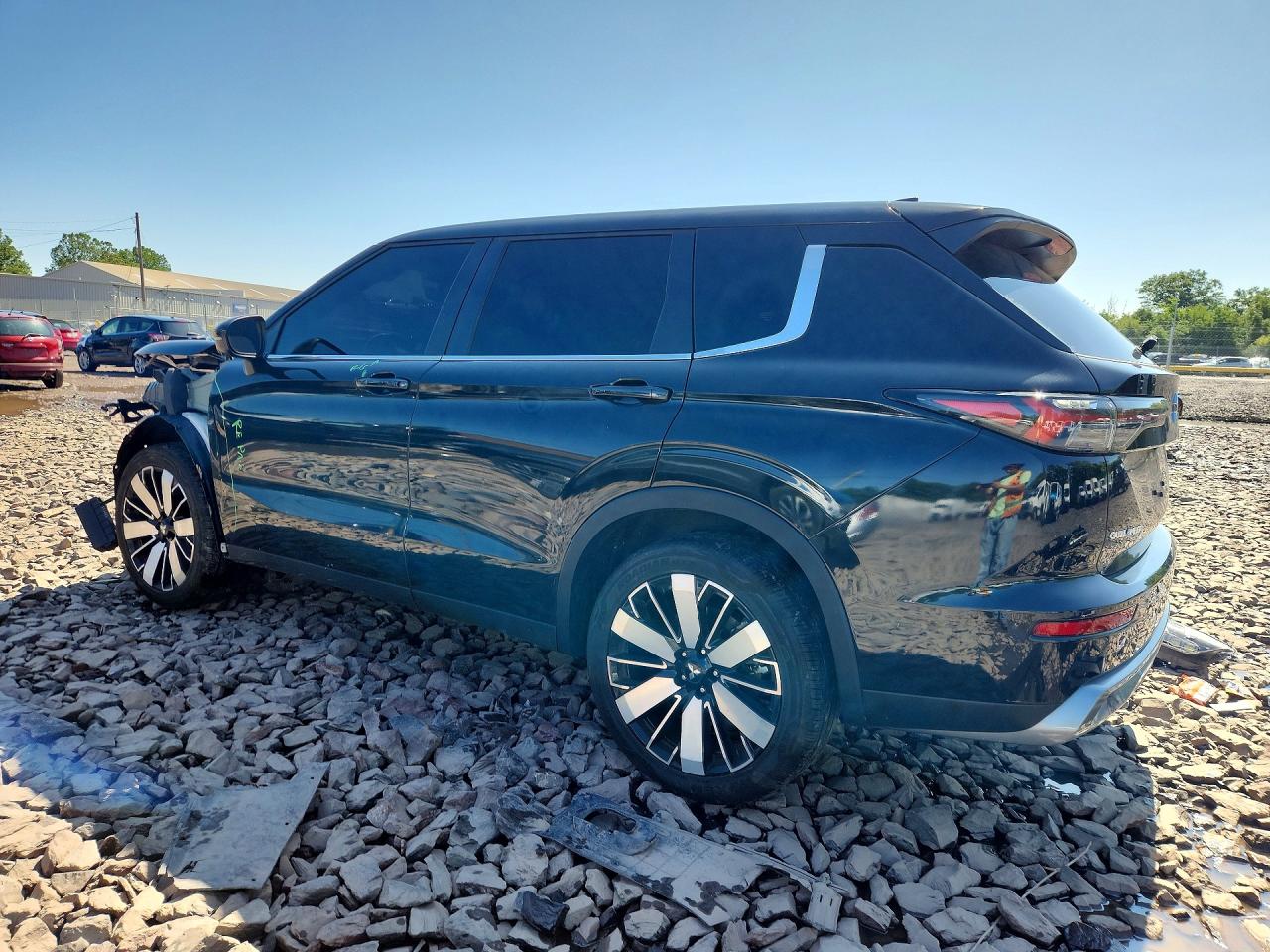 2025 MITSUBISHI OUTLANDER SE — снимка 2
