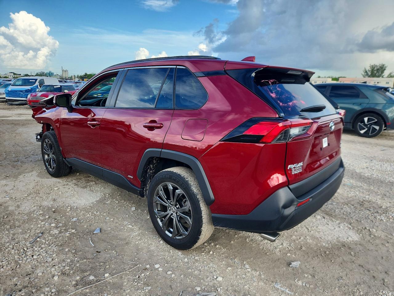 2023 TOYOTA RAV4 XLE PREMIUM — снимка 2
