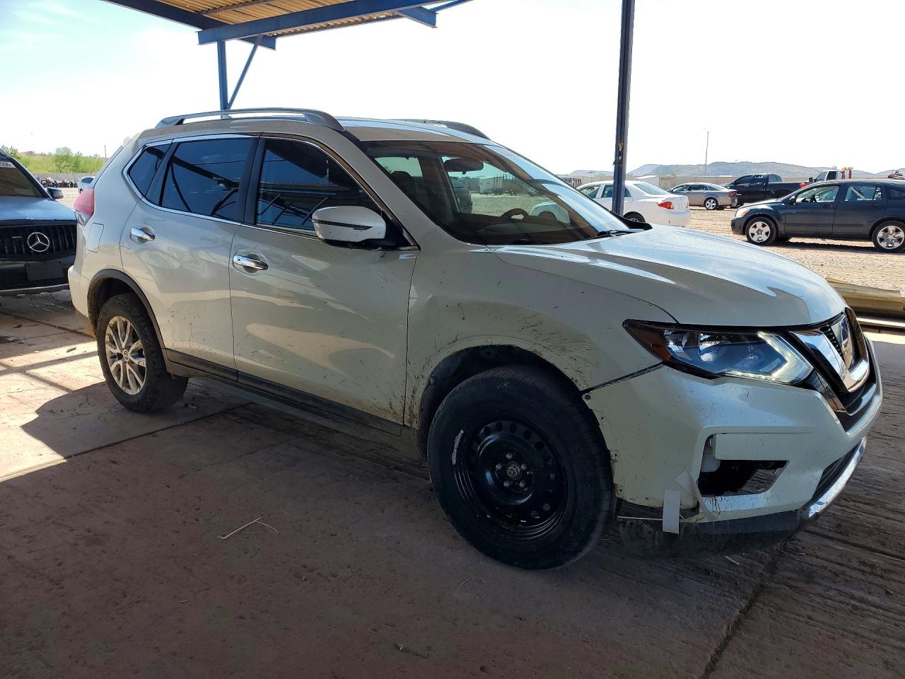 2017 NISSAN ROGUE SV — снимка 4