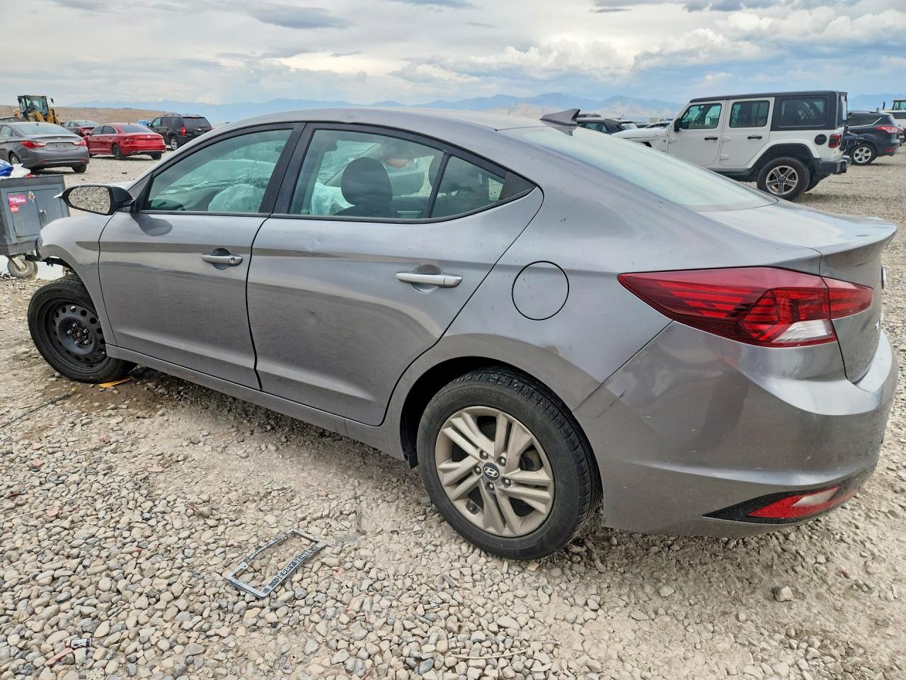 2019 HYUNDAI ELANTRA SEL — снимка 2