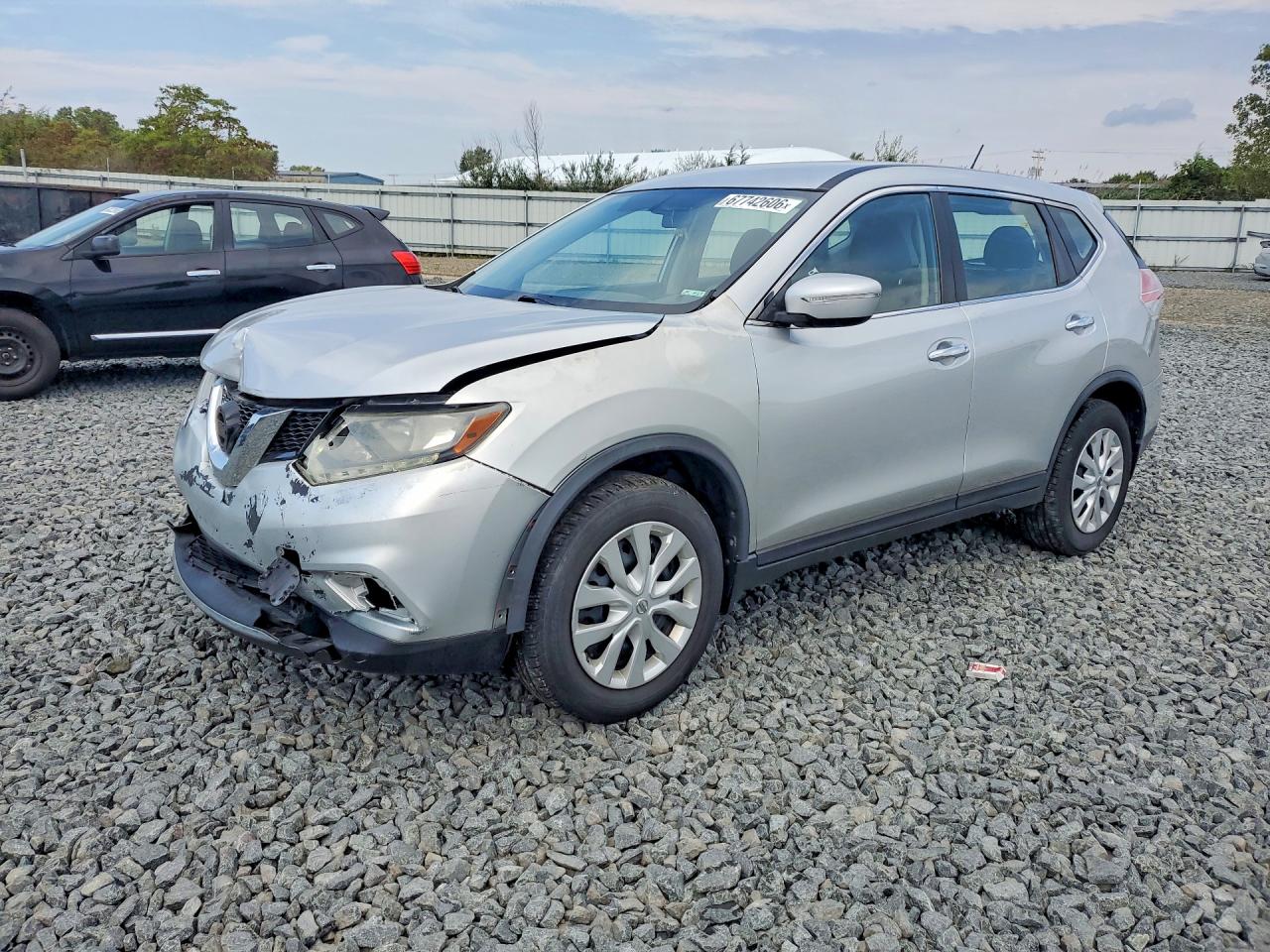2015 NISSAN ROGUE S