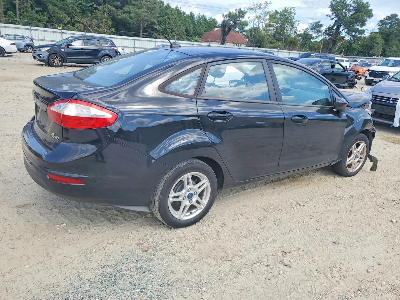 2019 FORD FIESTA SE — photo 3