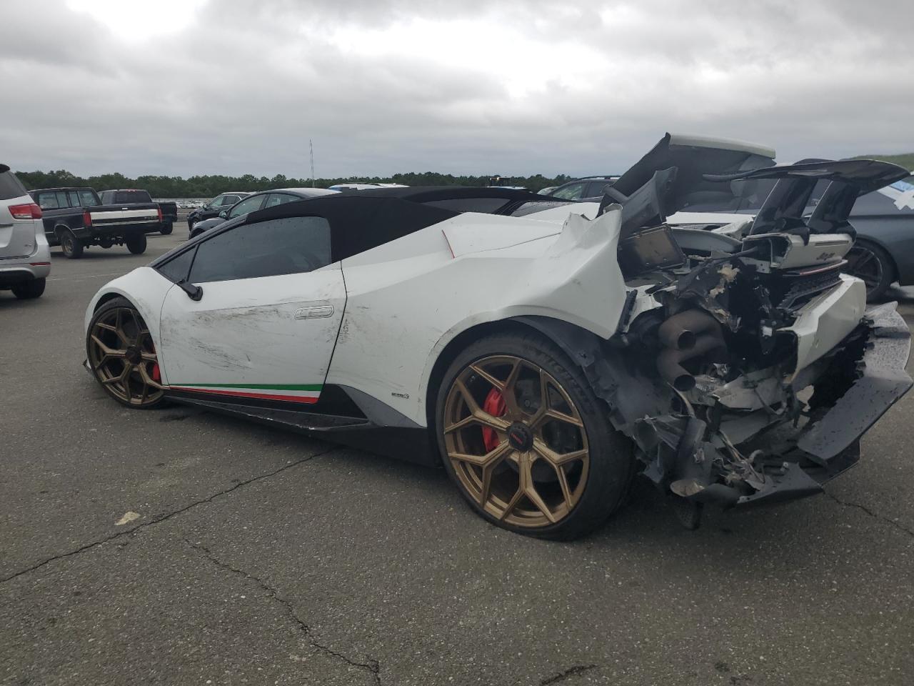 2017 LAMBORGHINI HURACAN — снимка 2