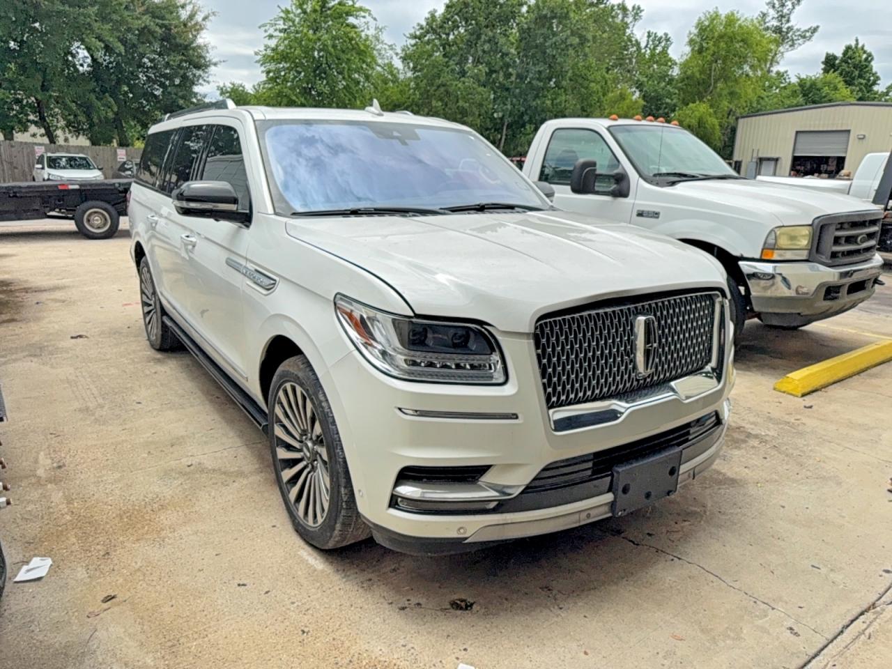 2020 LINCOLN NAVIGATOR L RESERVE