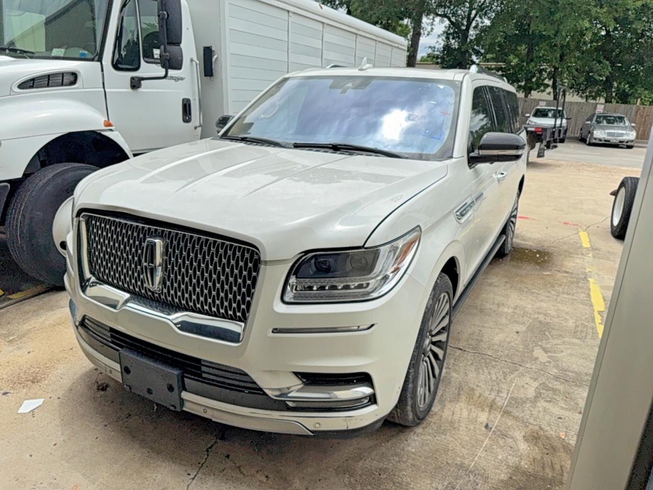 2020 LINCOLN NAVIGATOR L RESERVE — снимка 2