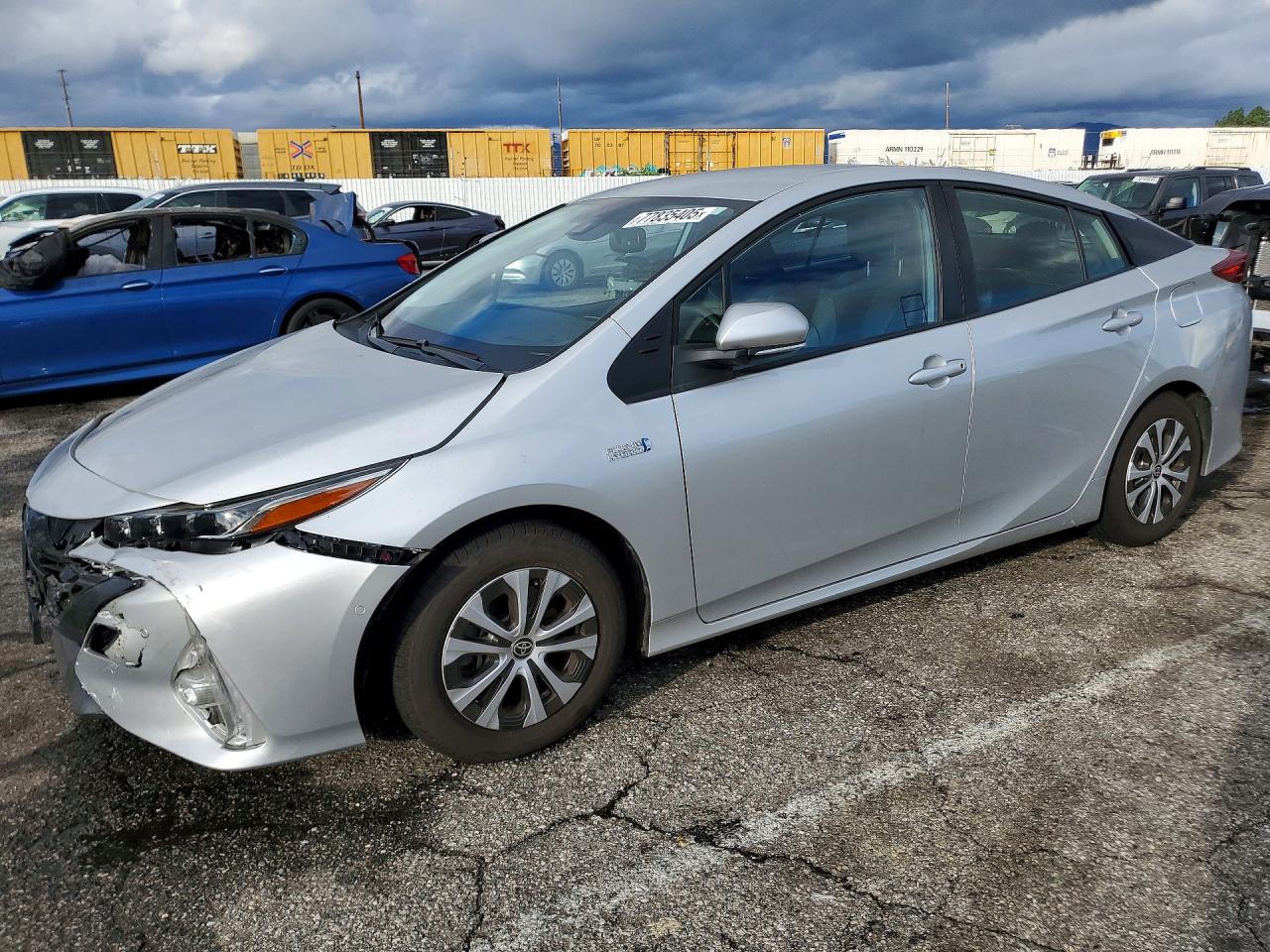 2022 TOYOTA PRIUS PRIME LE