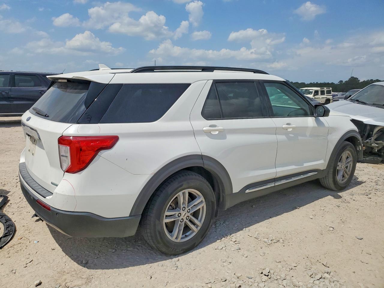 2020 FORD EXPLORER XLT — снимка 3