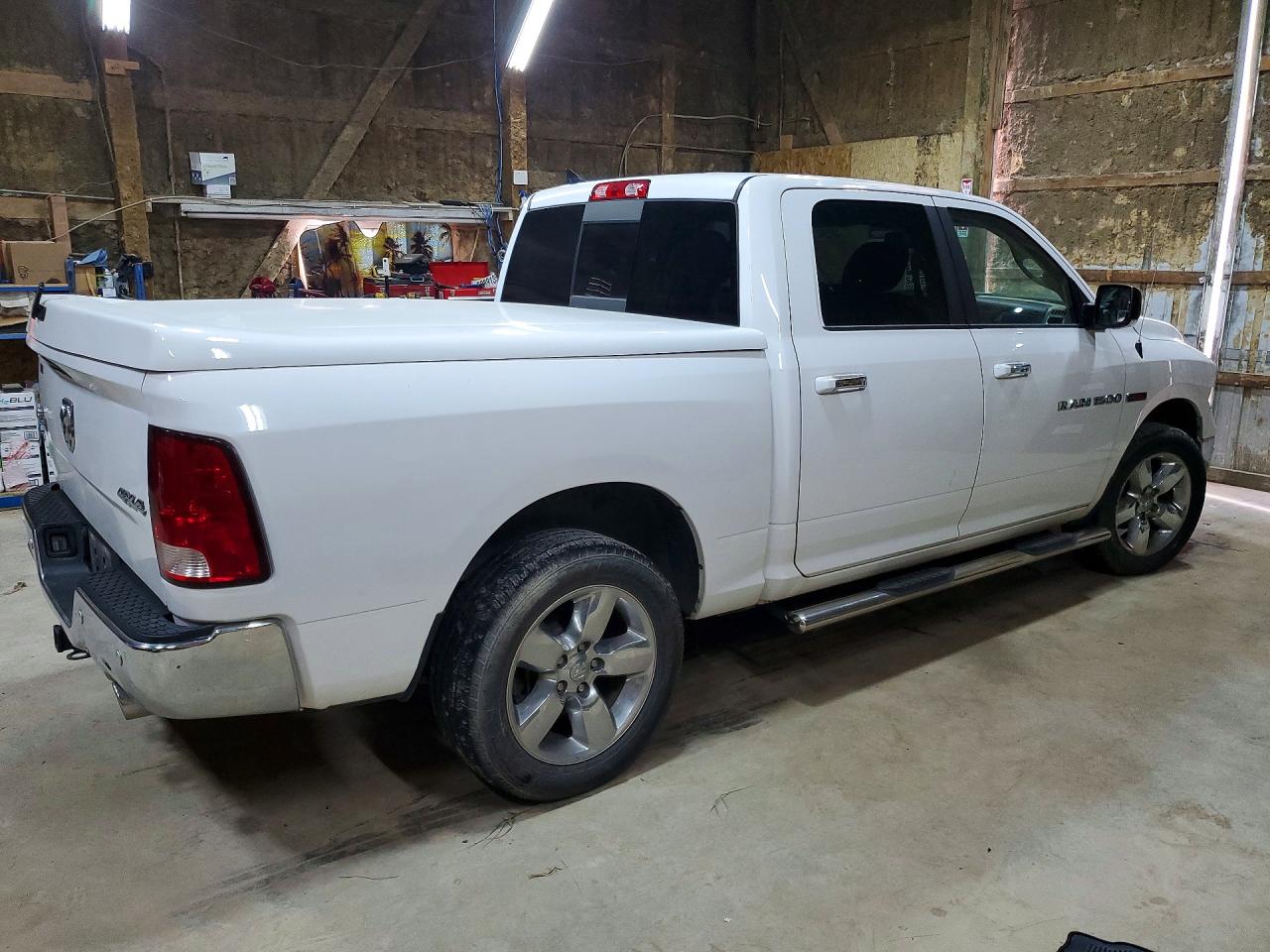 2017 RAM 1500 SLT — снимка 3