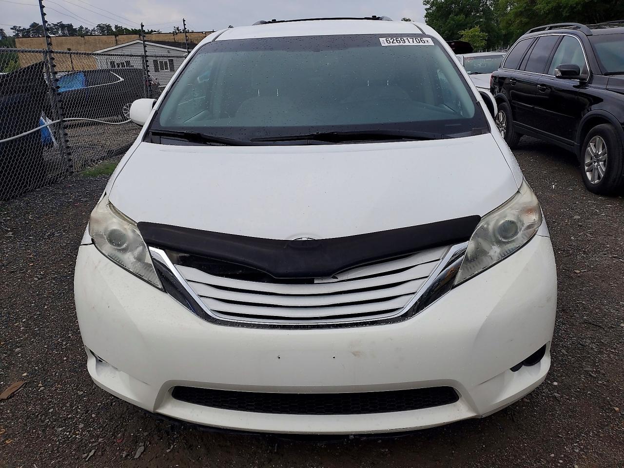 2016 TOYOTA SIENNA LE — снимка 5