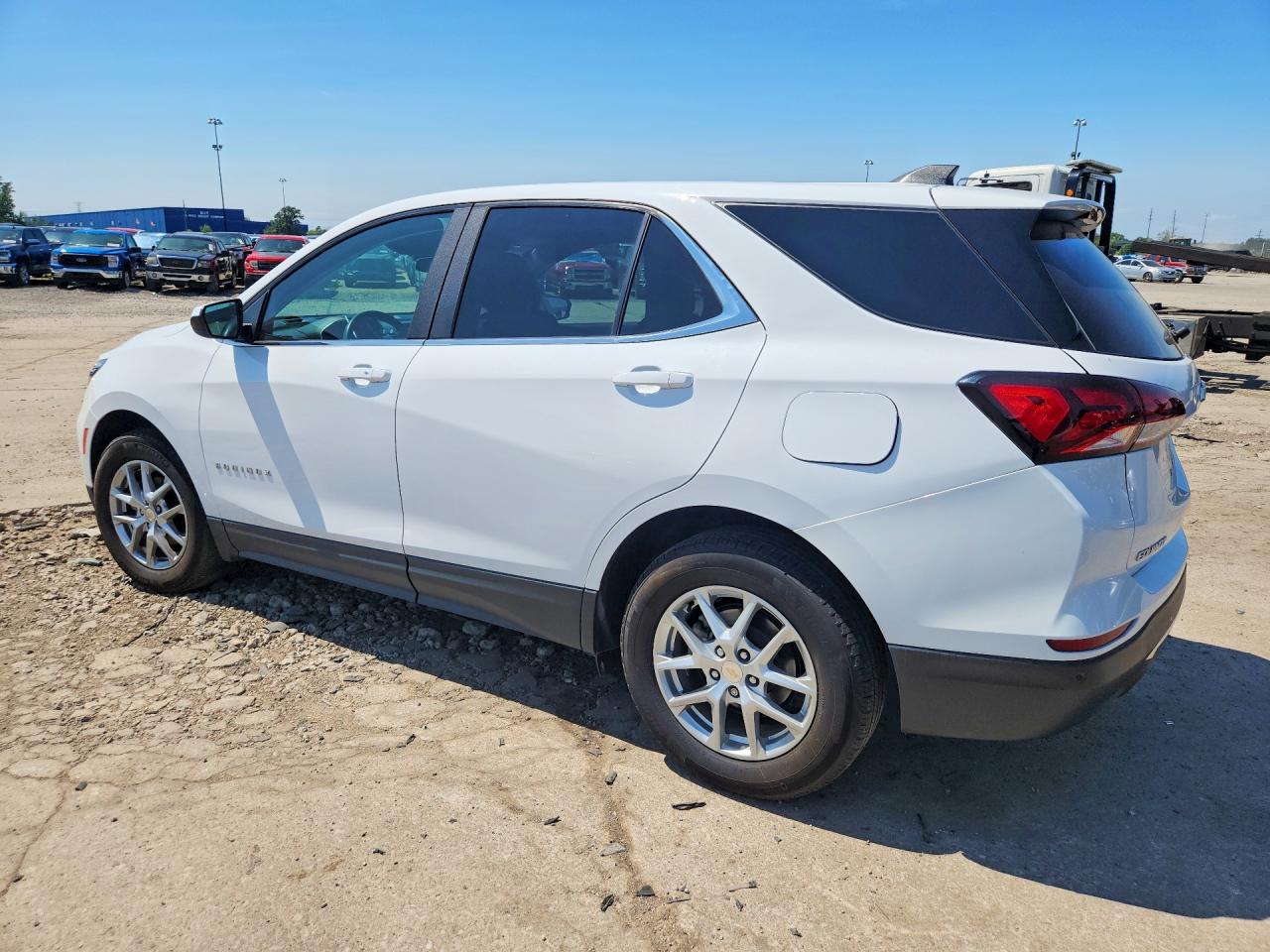 2022 CHEVROLET EQUINOX LT — снимка 2