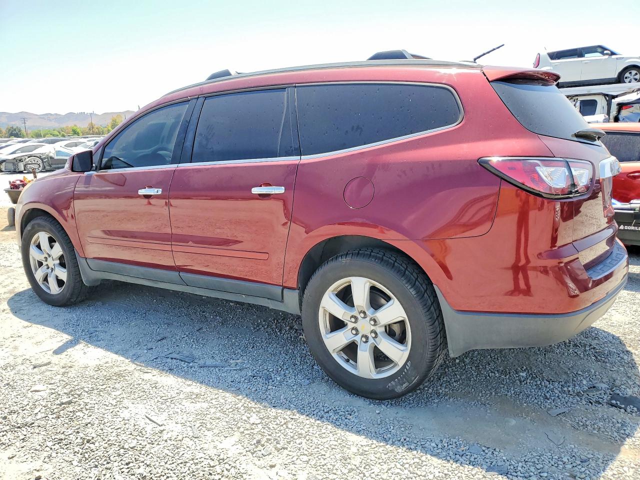 2016 CHEVROLET TRAVERSE LT — снимка 2